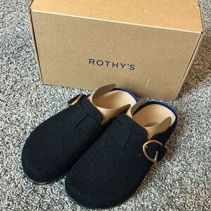 New with Box Rothy’s Soft Black Bouclé The Buckle Clog